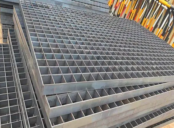 6mm厚平臺格柵板|7mm厚復合格柵板|8mm厚浸鋅格柵板 6mm厚平臺格柵板|7mm厚復合格柵板|8mm厚浸鋅格柵板